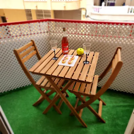 Modern 5 Min To & Dining *